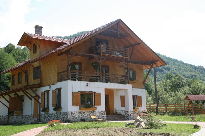 Gasthaus Maria Borlova Экстерьер фото